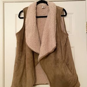 Marley Lilly Sherpa Vest.